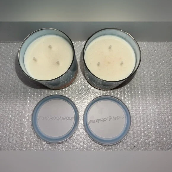 Bath & Body Works Candles Large At The Beach X2 - Picture 9 of 10